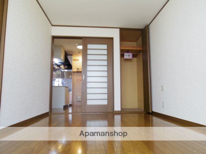 ハイブリッジ湘南Ⅱの居間