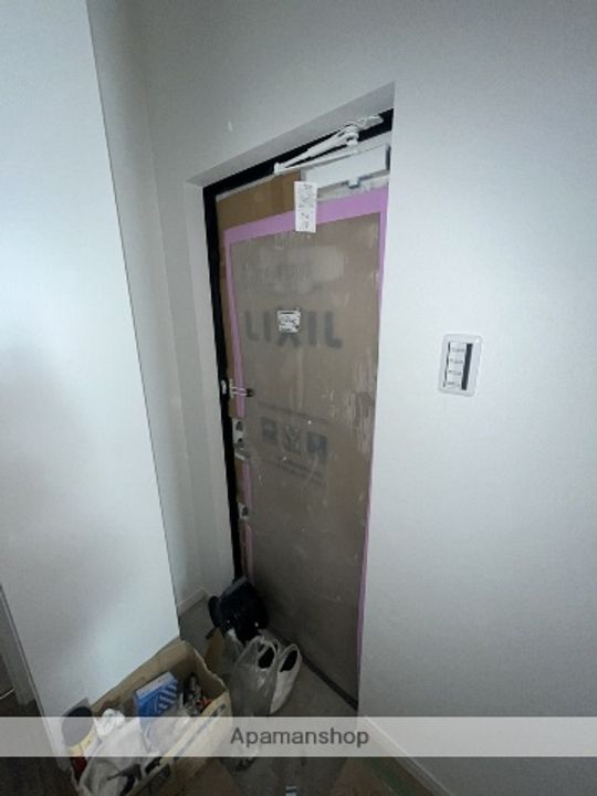 神奈川県藤沢市鵠沼橘2丁目の賃貸アパート104の玄関