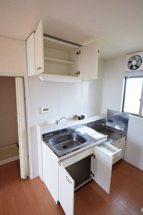 コーポラス谷神Aの内装