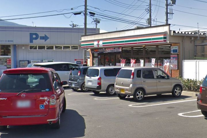 エクレセンス新富の周辺