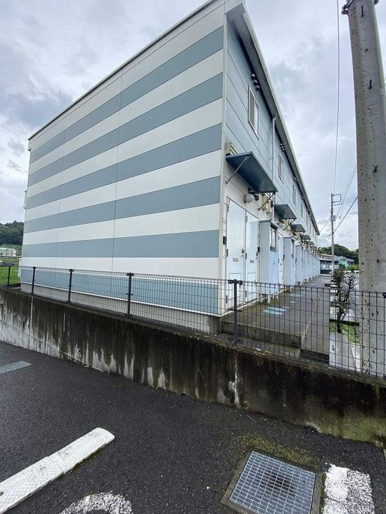 レオパレスメローネⅤの外観