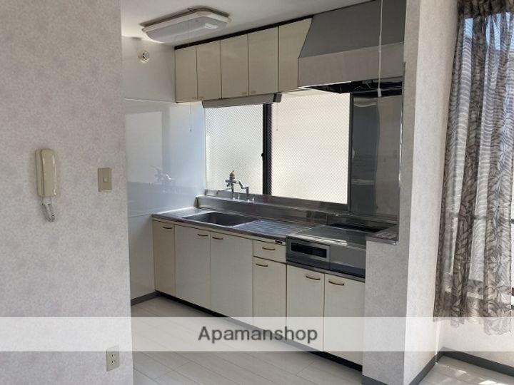 ヒルズ岡本の内装