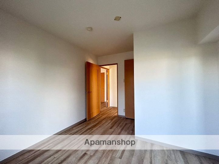 プレシャスイーストの内装