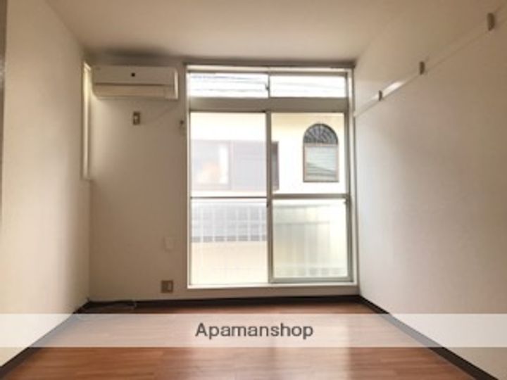 ラ・ソネット桜台の居間