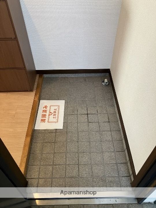 ルーチェ湘南の玄関