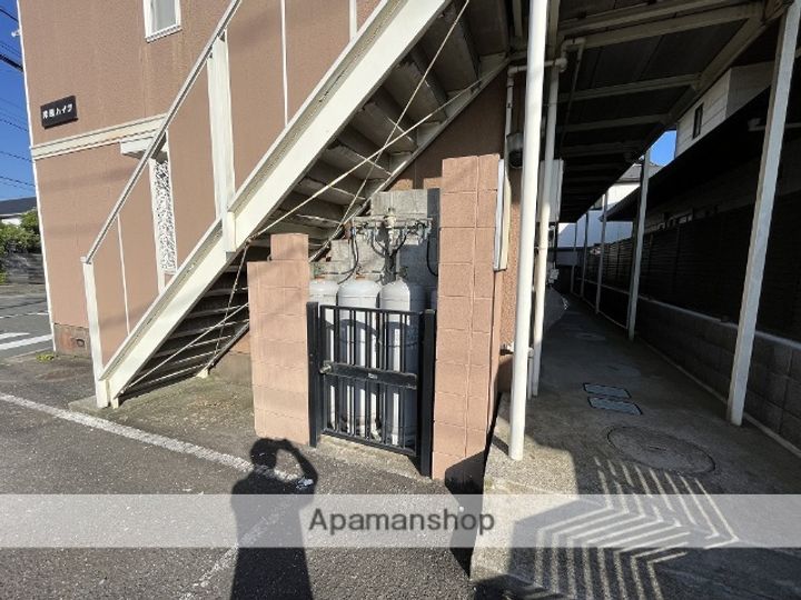 洋風ハイツの外観