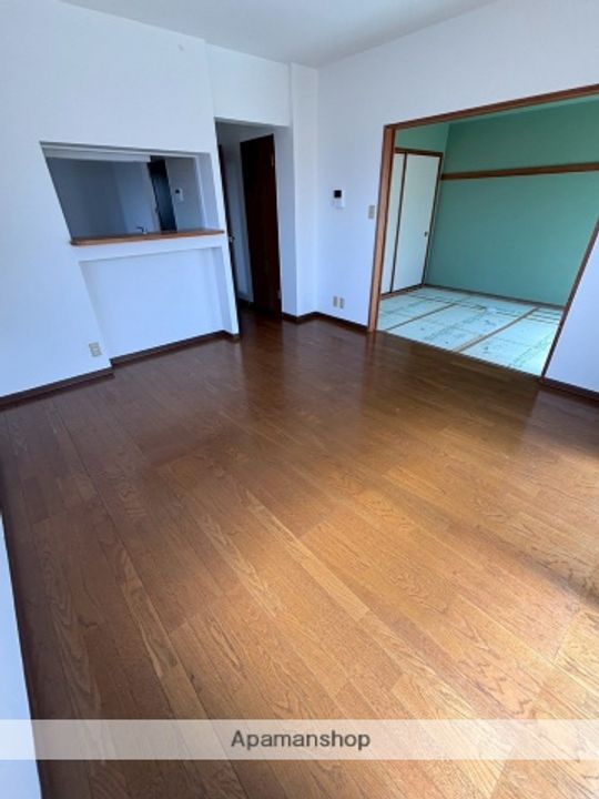 アークヒルズの内装