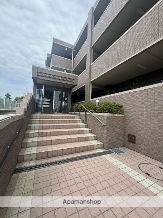 アークヒルズの外観