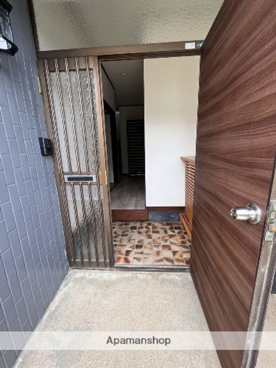神奈川県平塚市横内(一戸建)の賃貸物件の玄関