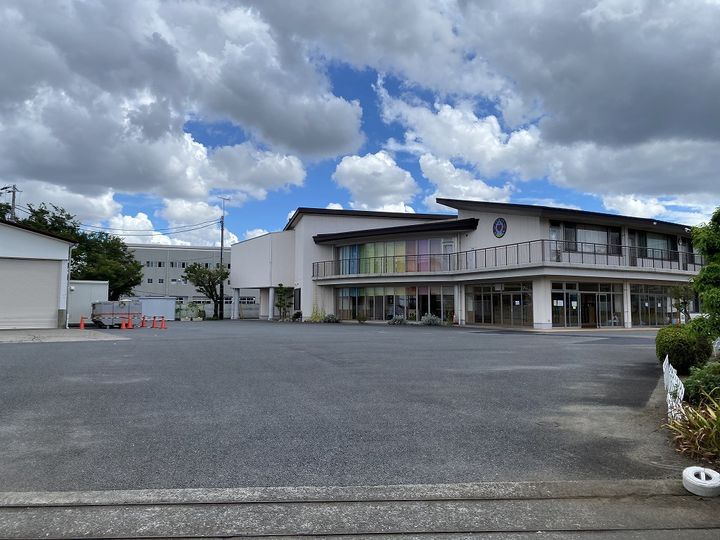 レオパレスリバーサイド光の周辺