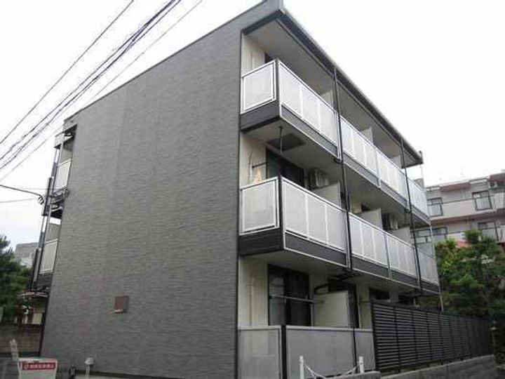 レオパレス湘南の外観