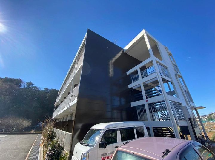 レオパレス弥勒寺の外観