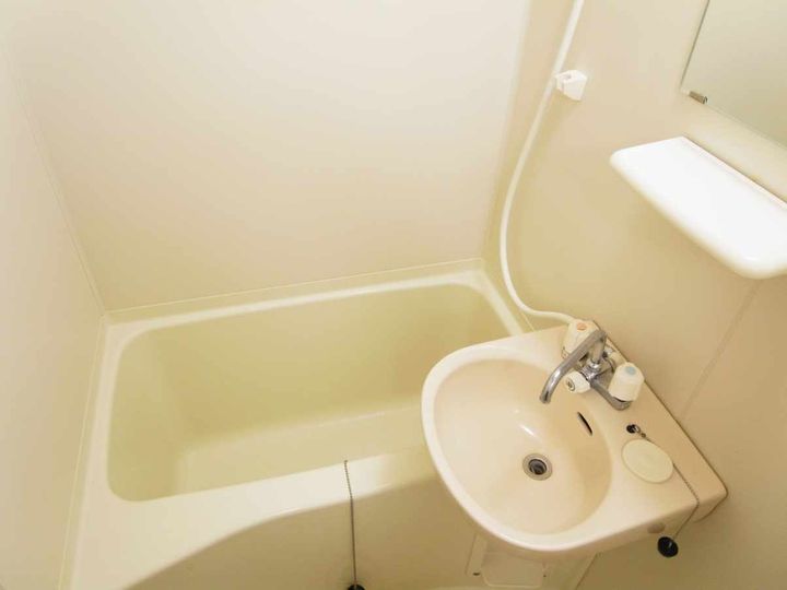 レオパレス常楽の風呂