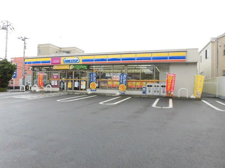 レオパレスベルヴィル湘南の周辺