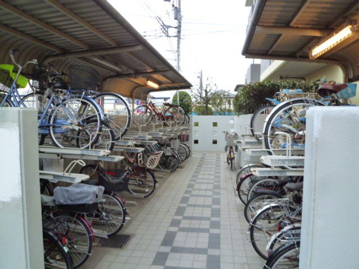 グランドゥール厚木407の外観