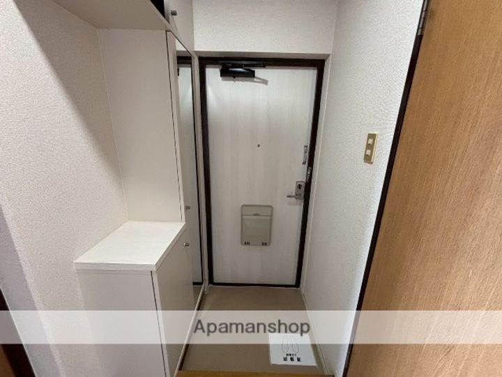 シャトーY・Fの玄関