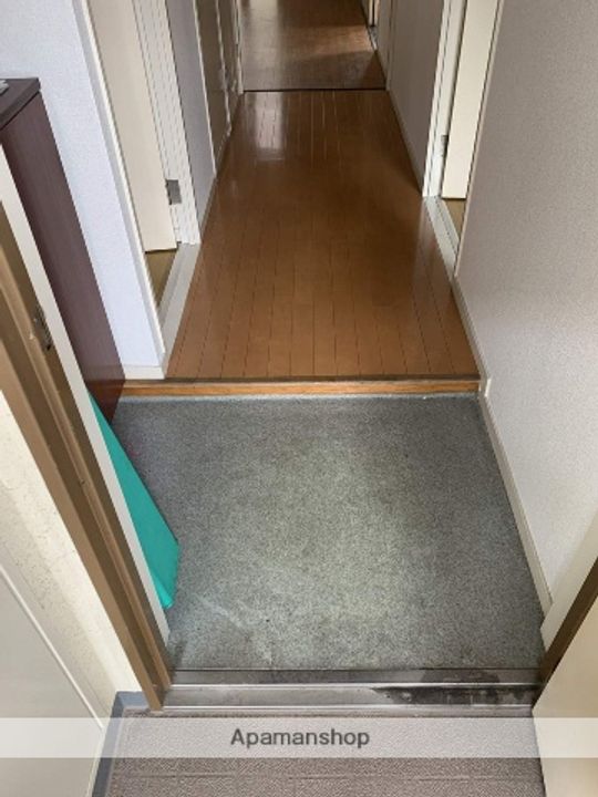 第二藤ビルの玄関