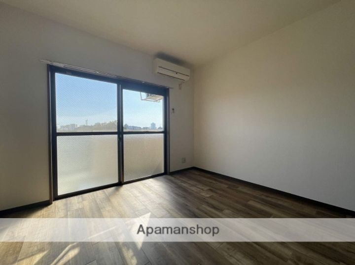 ウィスタリアⅡの内装