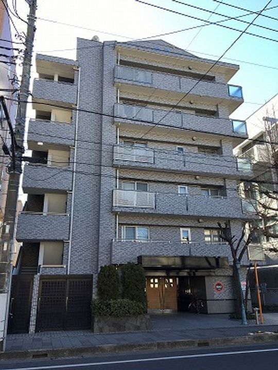 平塚八重咲町三和プラザ402の外観