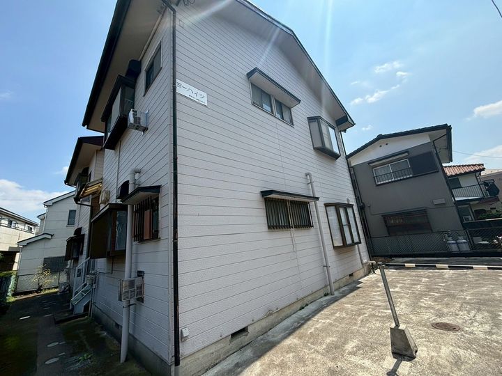 ヨーハイツの外観