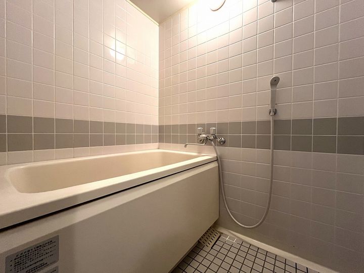 第三丸正ビル306の居間