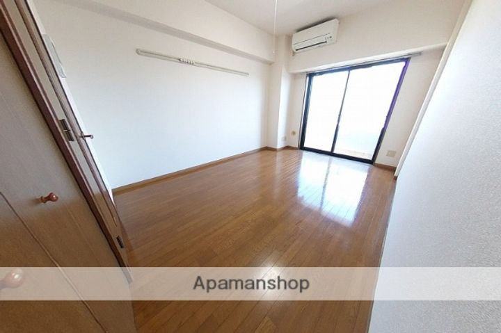 オルザス新潟の居間