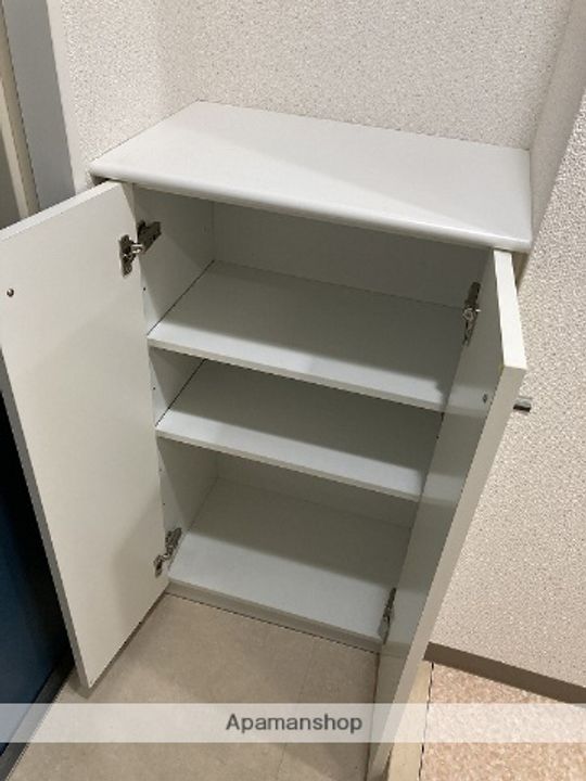 オセオ弁天812の内装