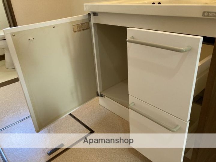 ラグーン神道寺南B101の内装