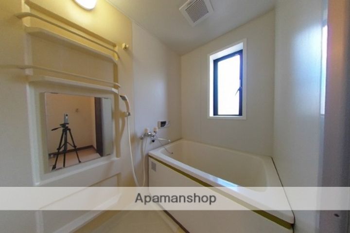 ラグーン神道寺南B101の風呂