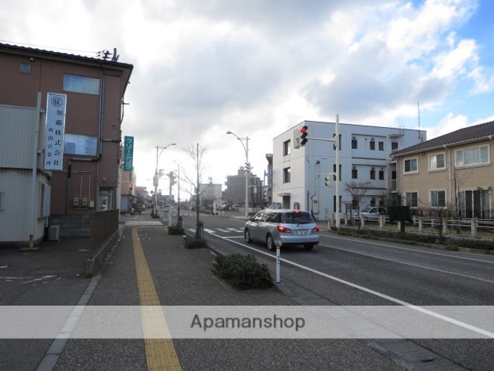 ガーデンハウス幸Dの周辺