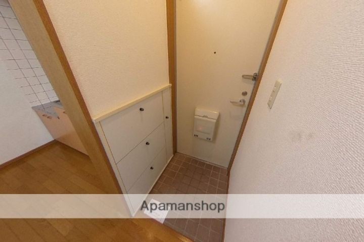 ピジョンBの玄関