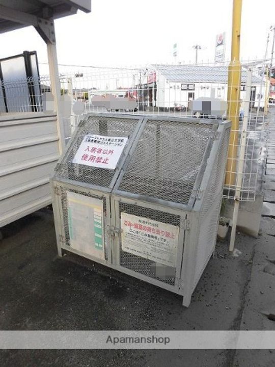 ファーストクラス県立大学前の外観