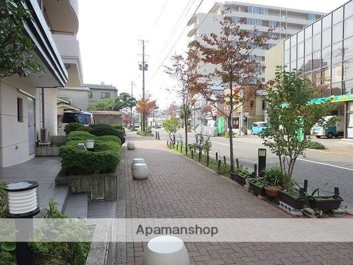 コスモ新潟寄居おぎの通りの周辺