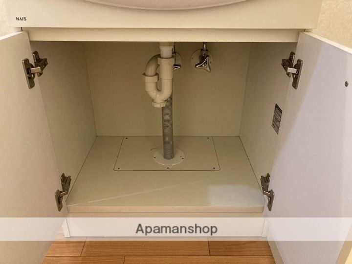 サンヘルメス尾山206の内装