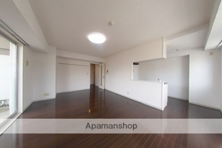 ホポロ古町の居間