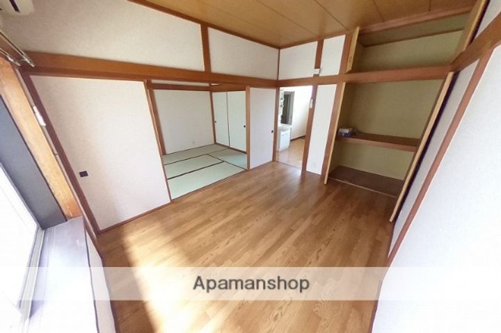 サニーハウス宮田の居間