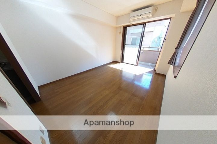 リラ201のその他画像