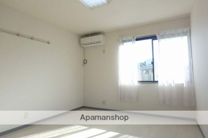 シュトラール201の居間