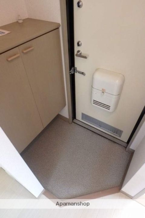 シュトラール201の玄関