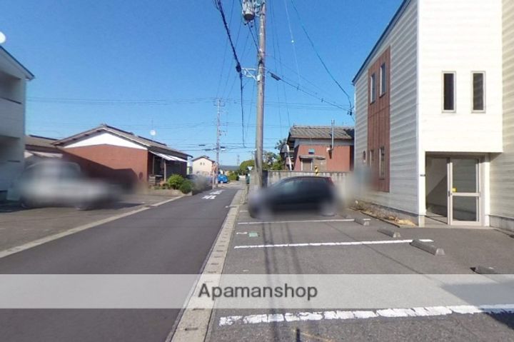 クレアーレ牡丹山の周辺