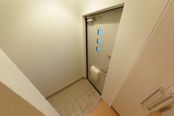 フェリオ河渡の玄関