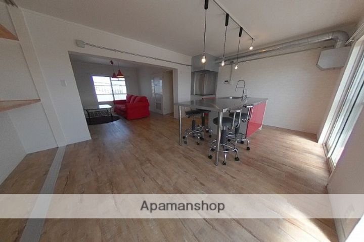 高志レジデンス2404の居間