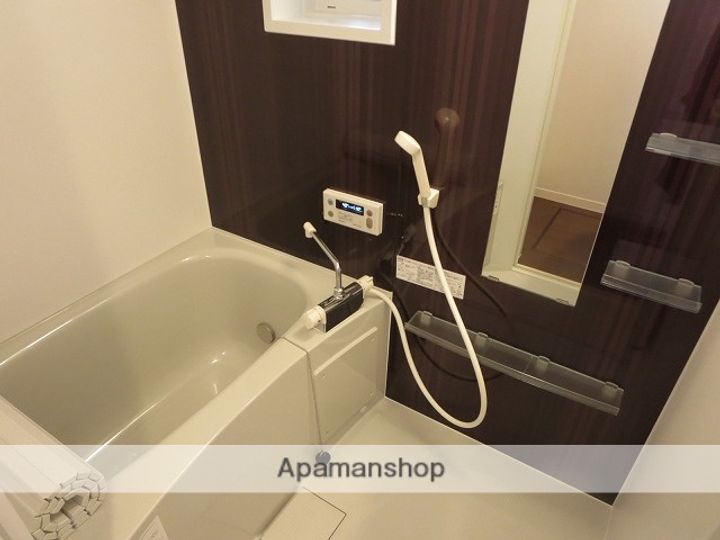 アーバン上大川前103の風呂