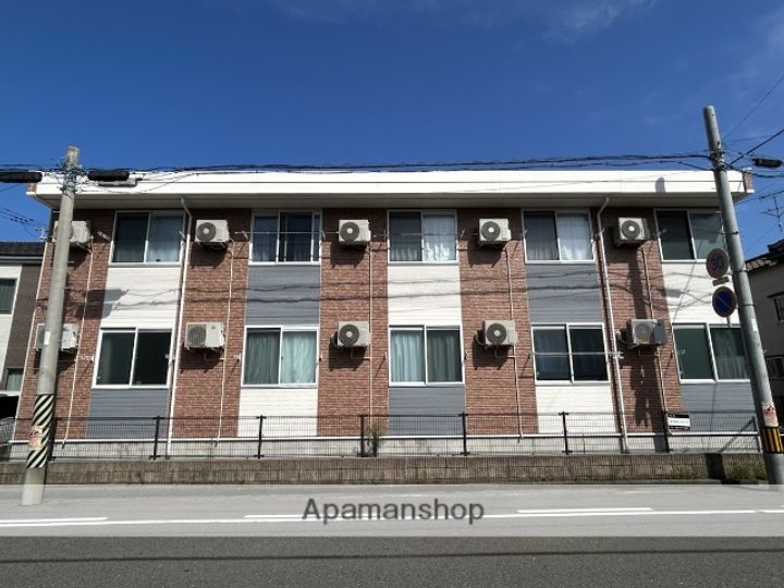 コニファー西大畑の外観