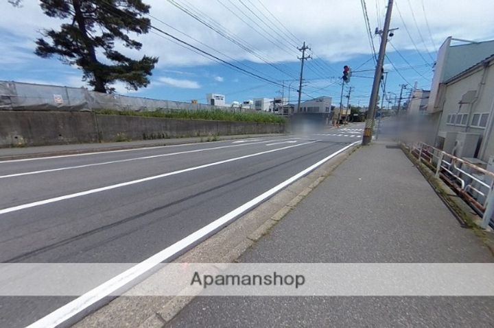 ロイスライブK Bの周辺