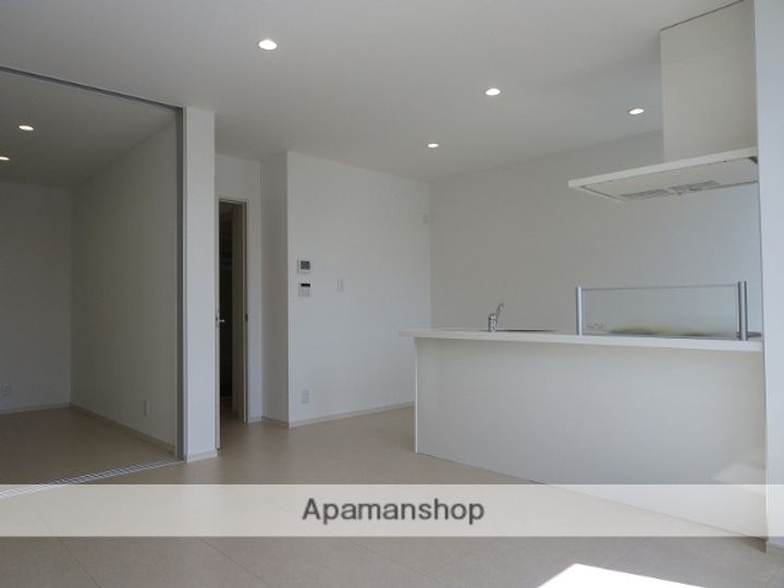 トリニティ・南笹口102の内装