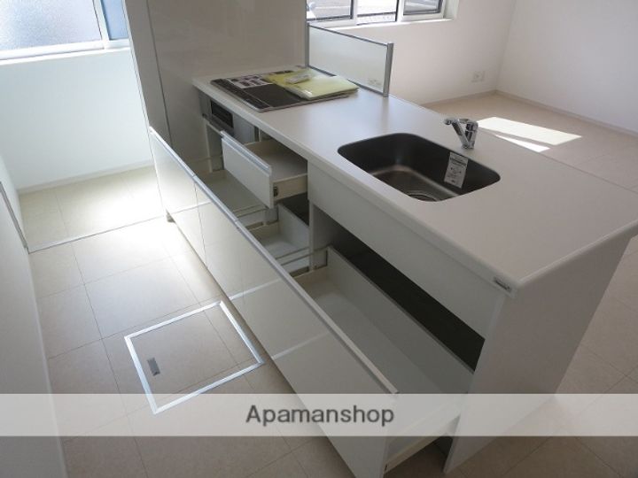 トリニティ・南笹口102の内装