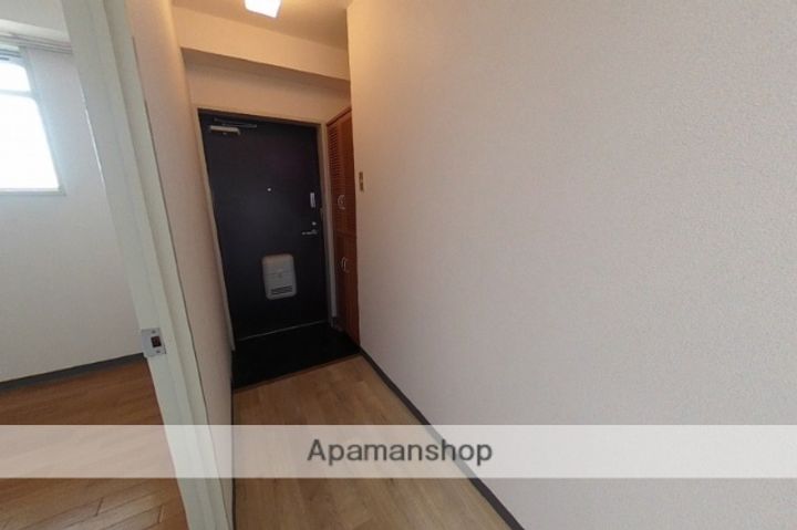 メゾン・ロベリア2-Fの玄関