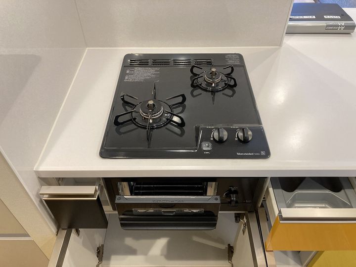 ロイヤルパークスER万代0818の内装