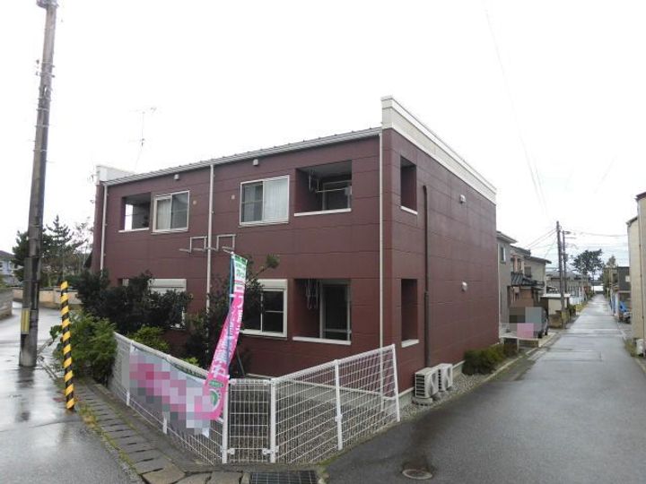 クレセントコートの外観